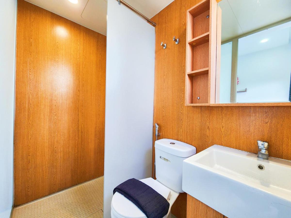 Klia Lili Residensi 5 Plus 2 Pax With Splendid Pool Nilai Εξωτερικό φωτογραφία