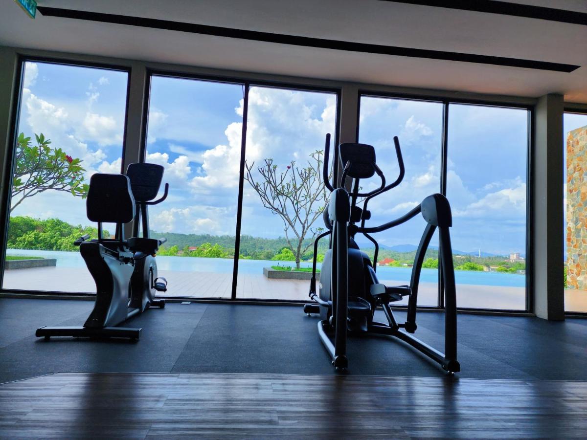 Klia Lili Residensi 5 Plus 2 Pax With Splendid Pool Nilai Εξωτερικό φωτογραφία