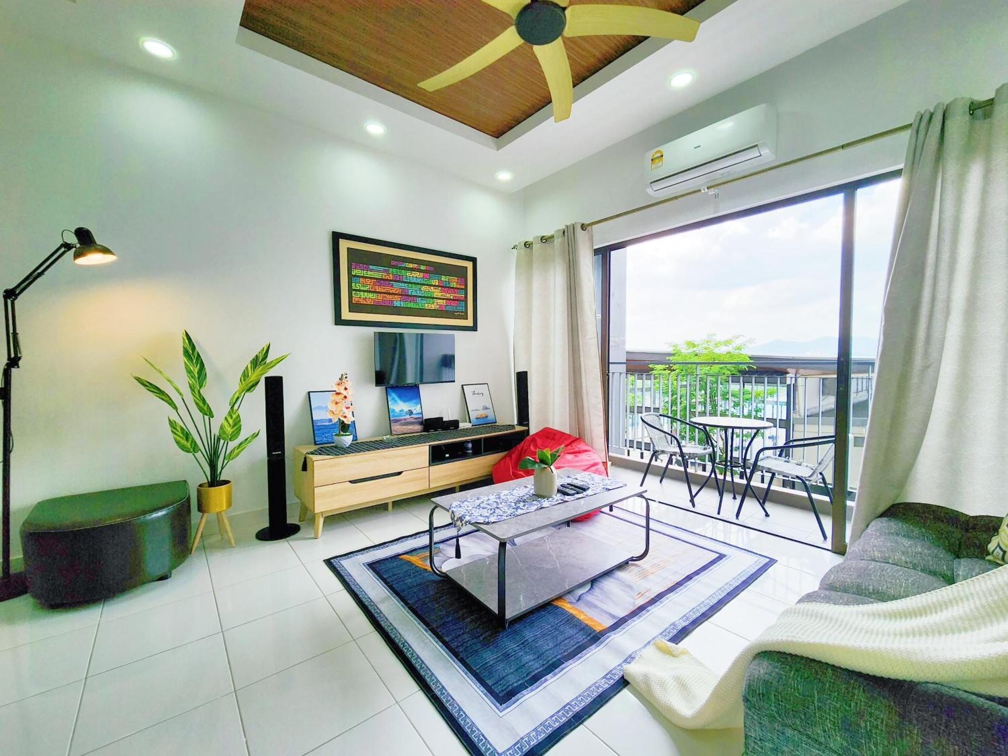 Klia Lili Residensi 5 Plus 2 Pax With Splendid Pool Nilai Εξωτερικό φωτογραφία